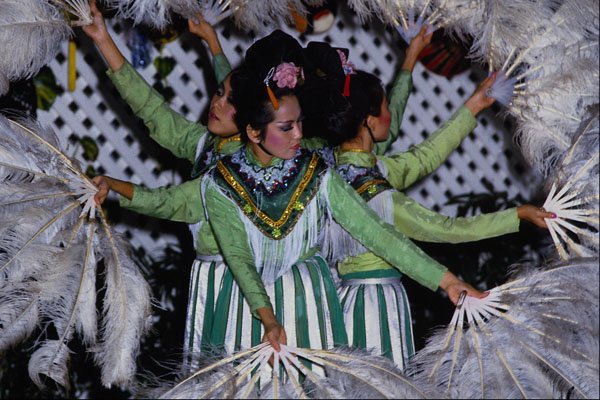 657010 Traditional Fan Dance, South Korea A4 Photo Print