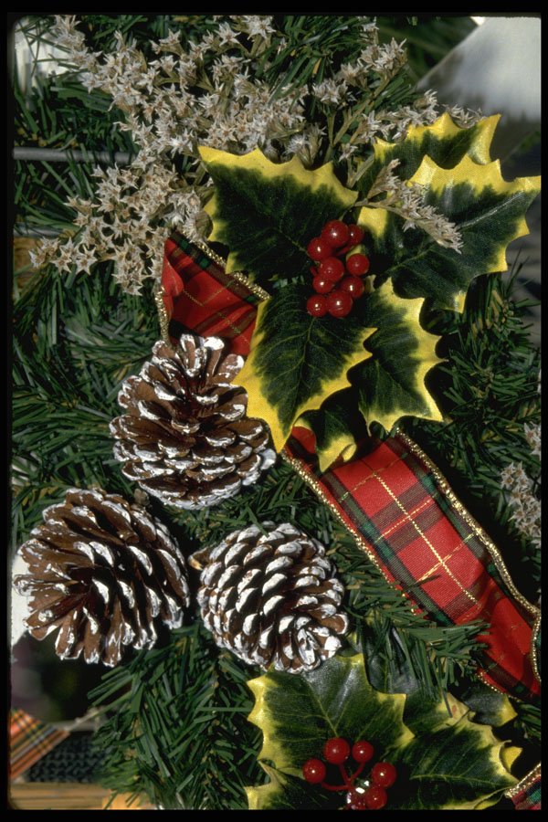 658085 Christmas Wreath A4 Photo Print
