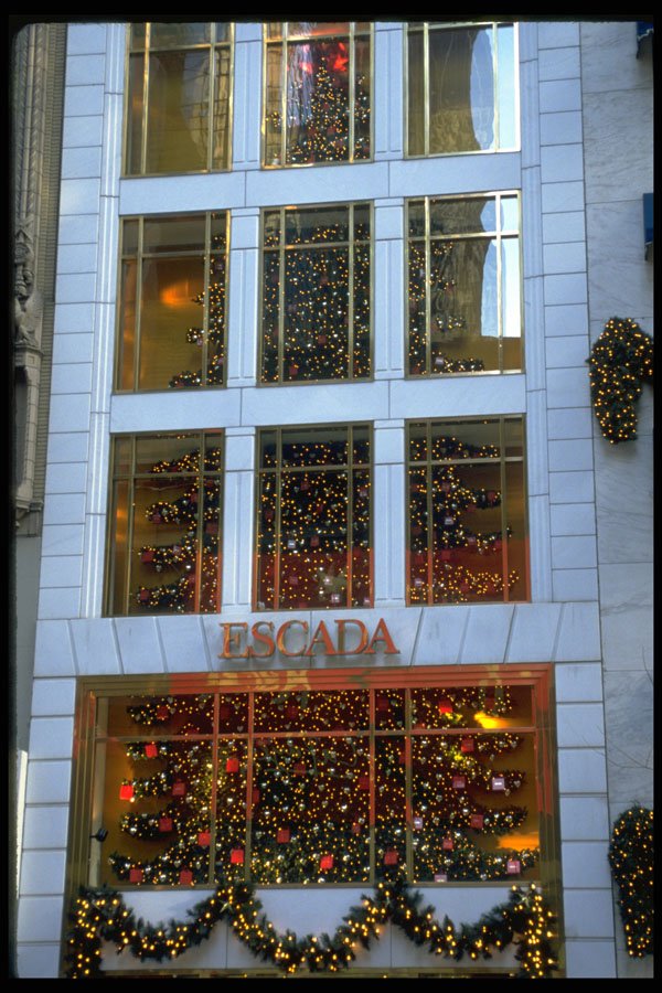 658087 New York Department Store A4 Photo Print