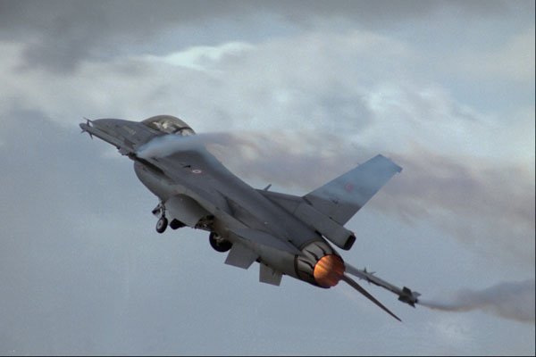 661011 F 16 A4 Photo Print