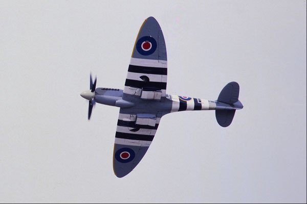 661053 Supermarine Spitfire PR Mk XIX A4 Photo Print