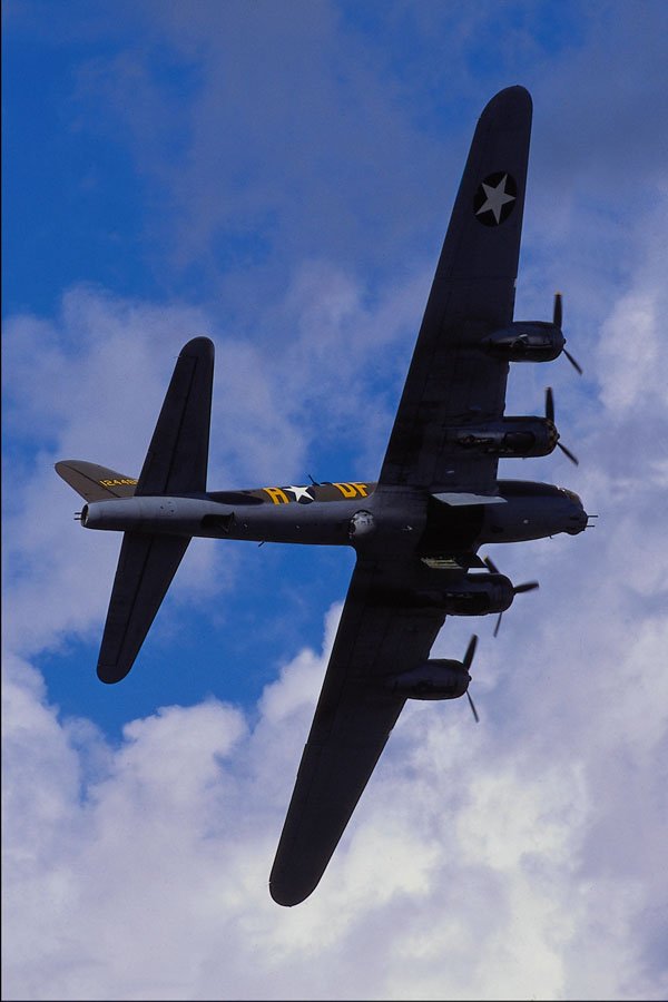 661069 Boeing B.17 Flying Fortress Sally B In Flight A4 Photo Print