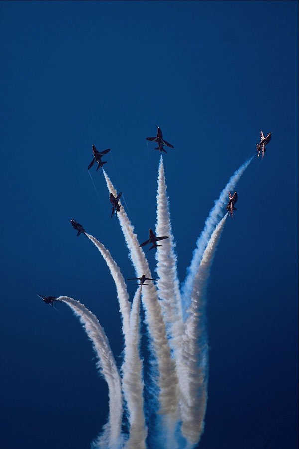 661070 BAe Hawk T1.a RAF Red Arrows Parasol Break A4 Photo Print
