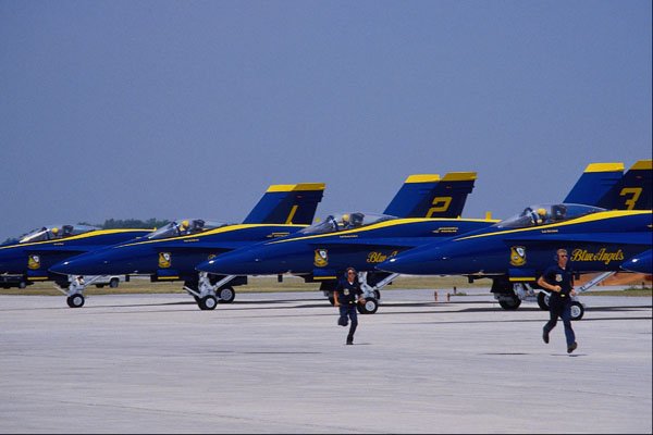 661083 Blue Angels Aerobatics Team A4 Photo Print