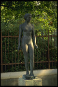 665011 Bronze, Large Female Statue By Kolbe, Vienna, Austria A4 Photo Print