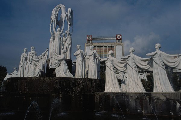 665089 Statues At Mansudae Art Theater, Pyongyang, North Korea A4 Photo Print