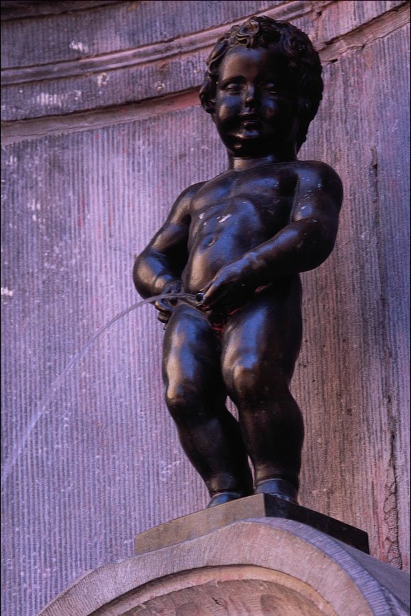666012 Manneken Pis, Brussels, Belgium A4 Photo Print