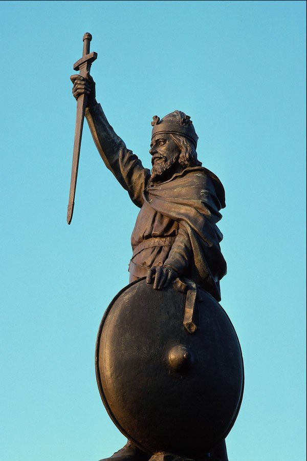 666048 King Alfred's Statue, Winchester, England A4 Photo Print