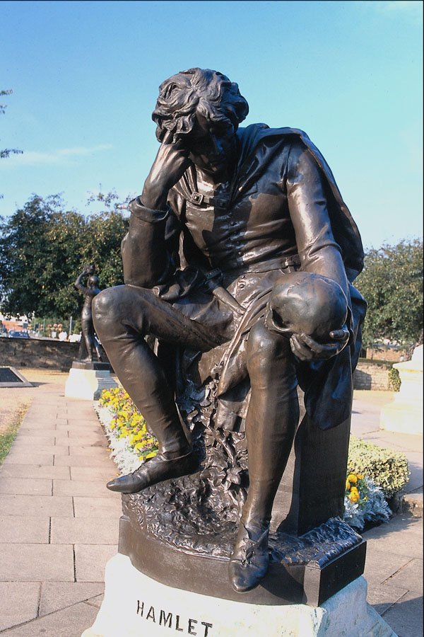 666059 Statue Of Hamlet, Stratford on Avon, England A4 Photo Print
