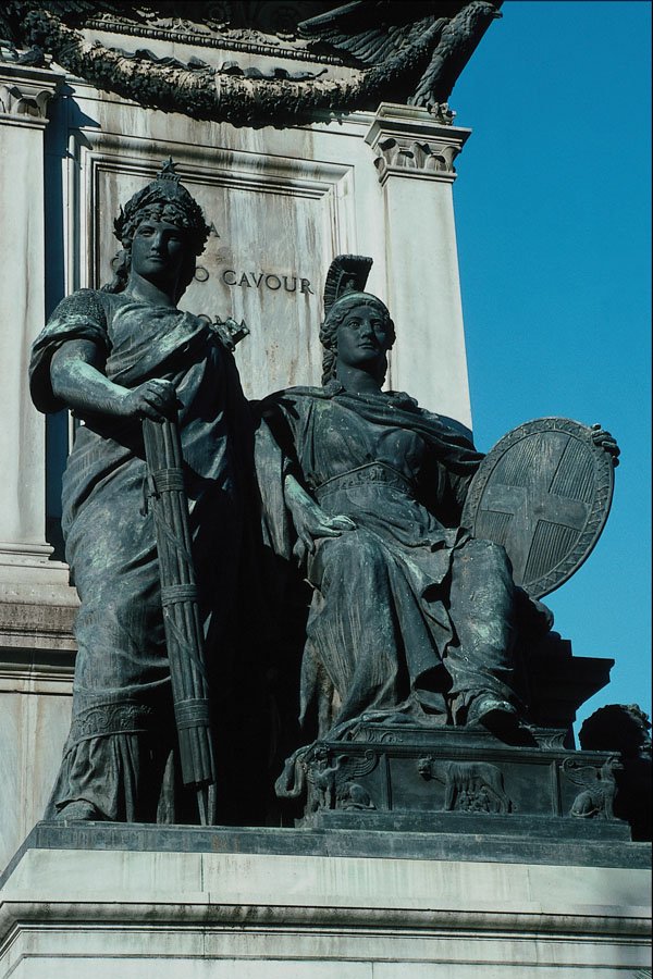 666091 Roman Statues Near The Vatican A4 Photo Print
