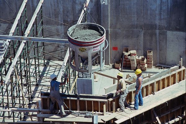 667035 Construction Crew At Work A4 Photo Print