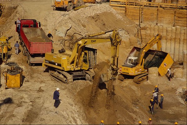 667059 Construction Site A4 Photo Print