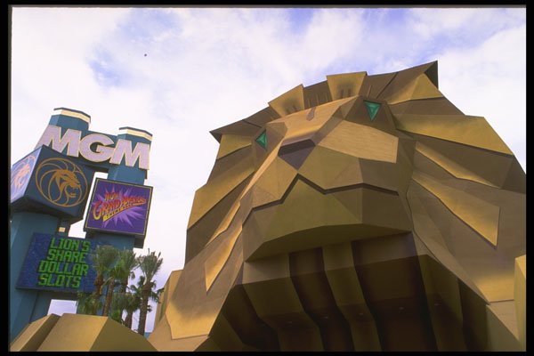 668010 Lion's Head, MGM Grand A4 Photo Print