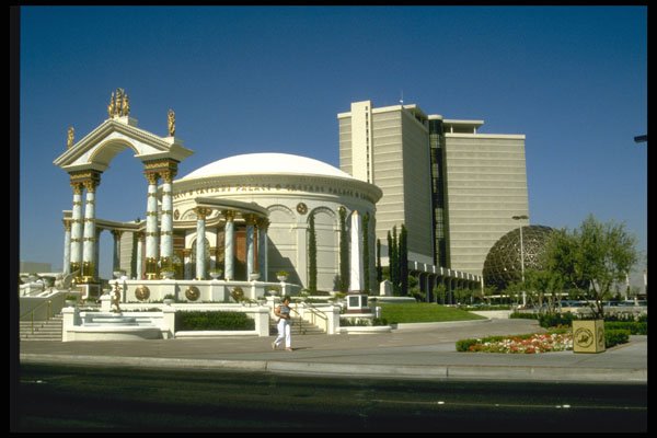 668017 Grand Entrance To Caesar's Palace A4 Photo Print