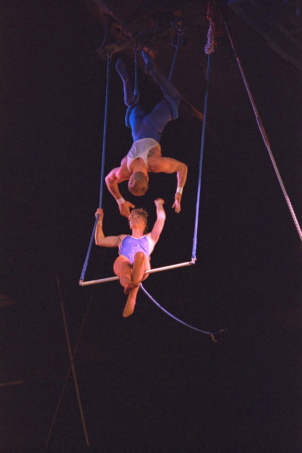 668067 Acrobatics, Circus Circus A4 Photo Print