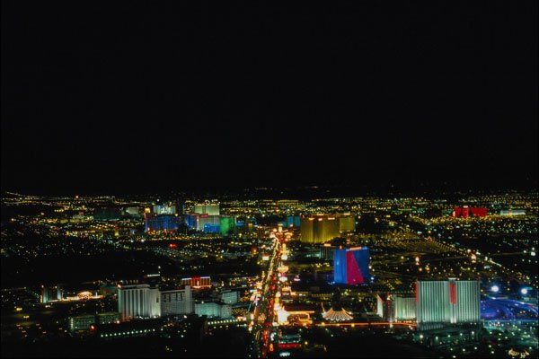 668092 Las Vegas Skyline A4 Photo Print