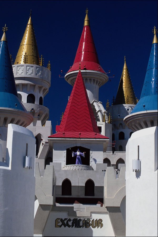668093 Excalibur Entrance A4 Photo Print