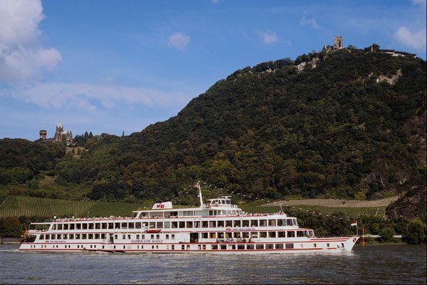 669002 River Rhine And Drachenfels Castle, Germany A4 Photo Print