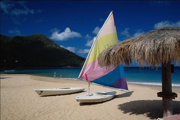 669016 Paradise Beach A4 Photo Print