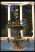 670007 Litton Industries, Beverly Hills Courtyard, California A4 Photo Print