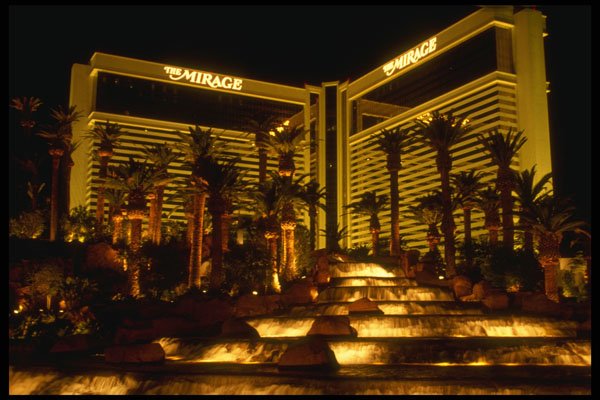 670076 The Mirage At Night A4 Photo Print