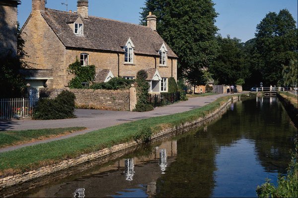 671029 Lower Slaughter River Ewe, Cotswolds, England A4 Photo Print