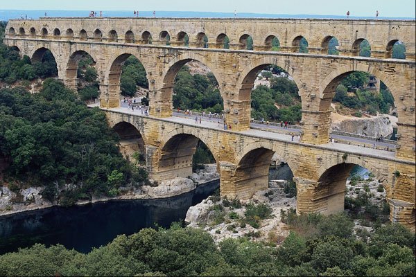 671058 Le Point Du Gard, France A4 Photo Print