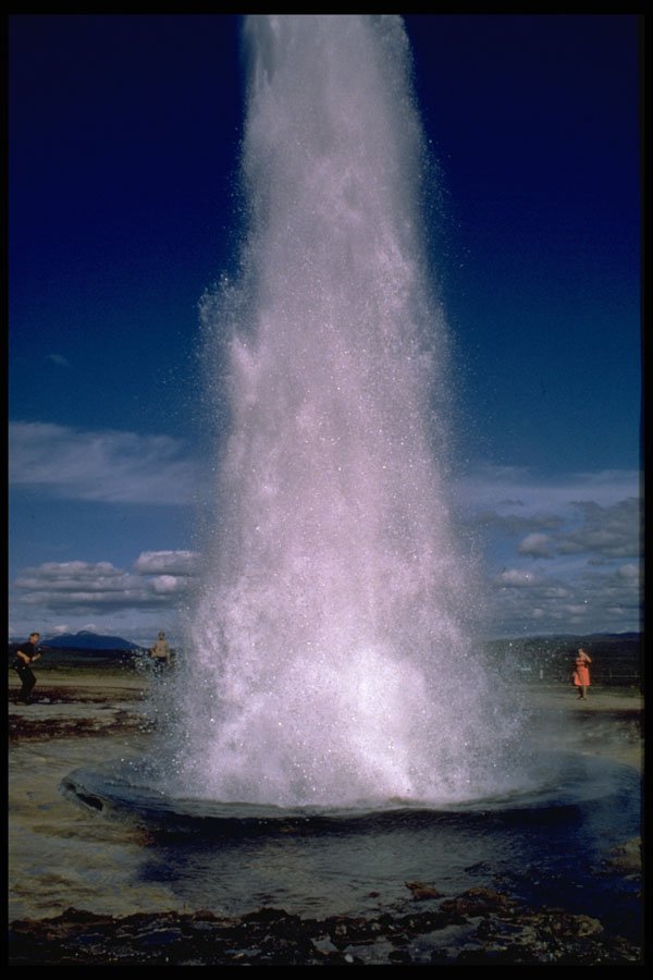 672068 Geyser Erupts, Central Iceland A4 Photo Print