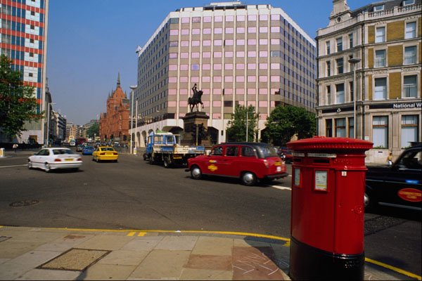 673027 Traffic Around Equestrian Statue, Holborn Viaduct, London A4 Photo Print