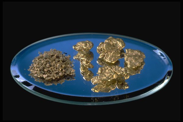 674026 Gold, Dust And Nuggets A4 Photo Print