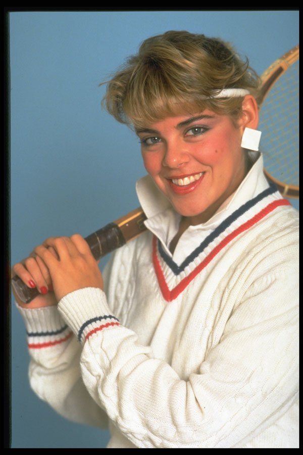 678005 Woman In Tennis Gear A4 Photo Print
