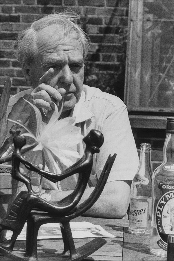 679020 Henry Moore, 1966, PA182763 A4 Photo Print