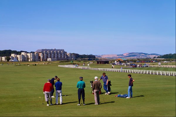 681058 Preparing To Tee Off, Old Course, St. Andrews, Scotland A4 Photo Print