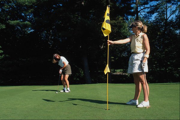681098 Putting For Par A4 Photo Print