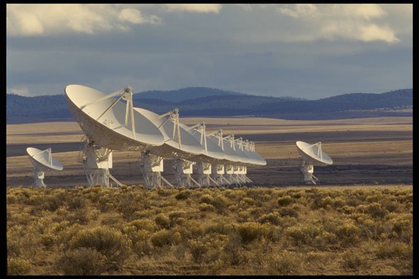 682050 Satellite Dishes, Long Logs Area, Arizona, U.S.A. A4 Photo Print