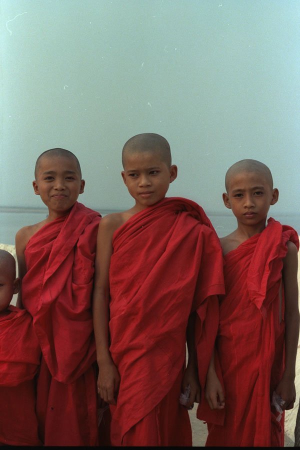 685006 Novice Monks, Pagan, Burma A4 Photo Print