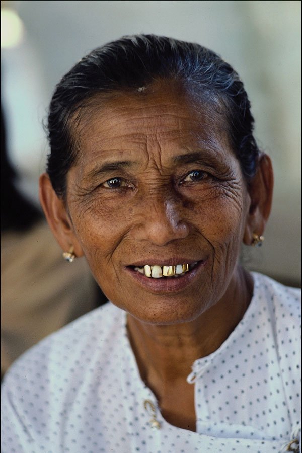 685022 Burmese Woman A4 Photo Print