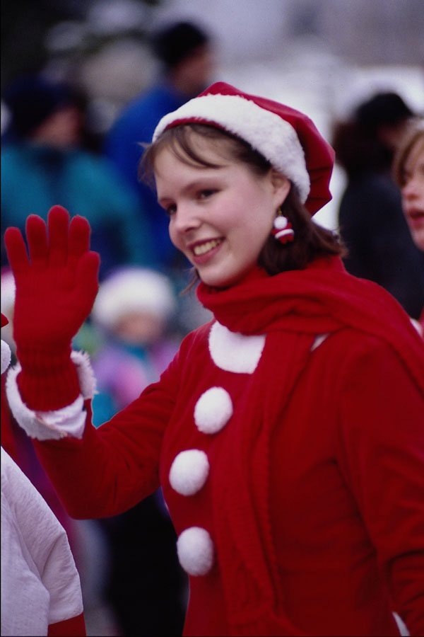 690014 Girl In Christmas Parade, Ottawa, Canada A4 Photo Print