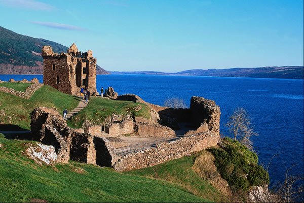 691028 Urquhart Castle, Loch Ness, Scotland A4 Photo Print