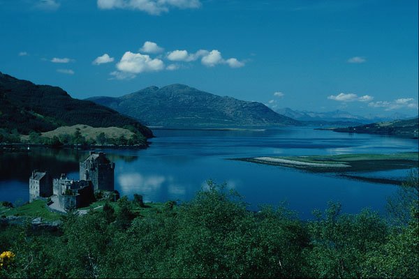 691061 Eileen Donan Castle A4 Photo Print