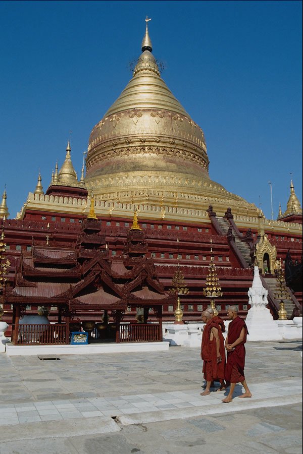 696025 Shwezigon Pagode, Pegu, Myanmar, Burma A4 Photo Print