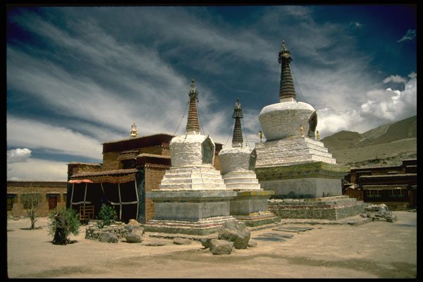 696056 Gyantse Chortens A4 Photo Print