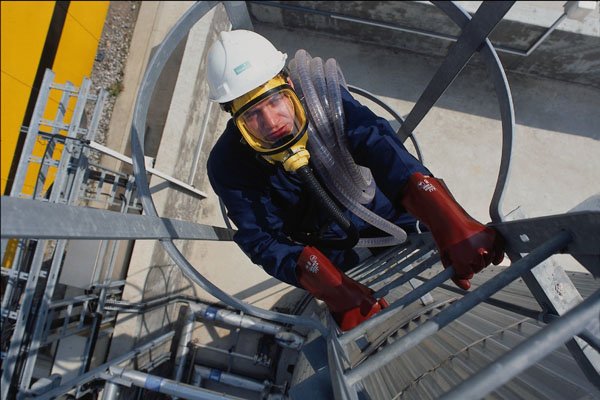 701015 Man On Ladder, Industrial Maintenance A4 Photo Print