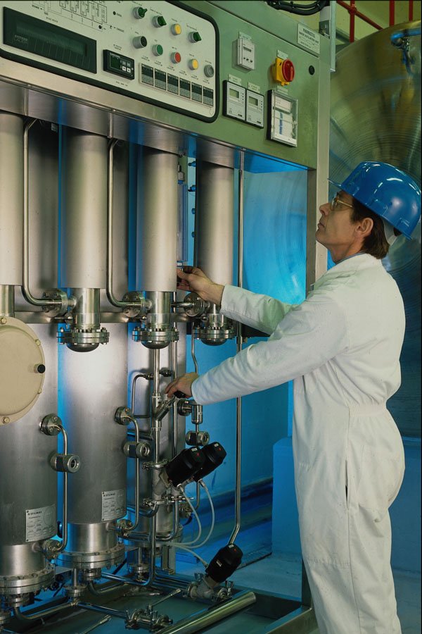 701016 Water Filtration Unit And Operative A4 Photo Print