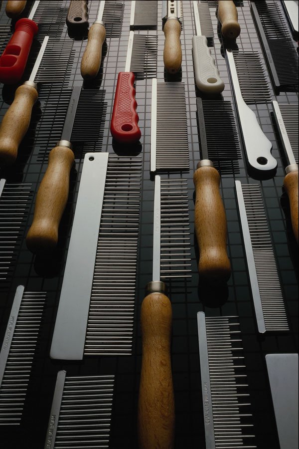 703054 Pet Grooming Combs A4 Photo Print