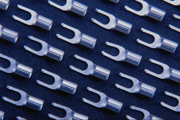 703055 Rows Of Spade Connectors A4 Photo Print