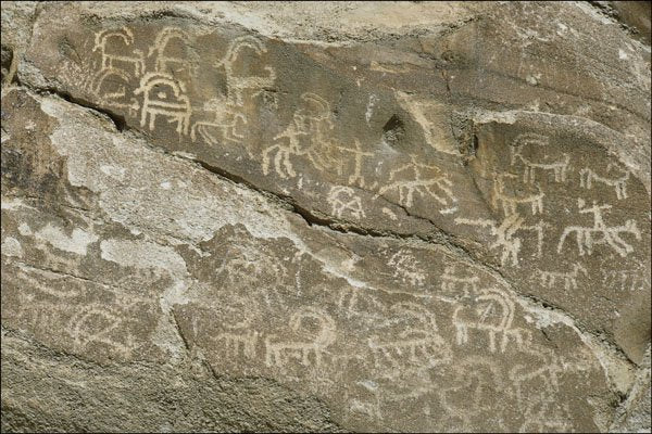 703067 Drawings On Sacred Rocks At Hunza, Northern Pakistan A4 Photo Print