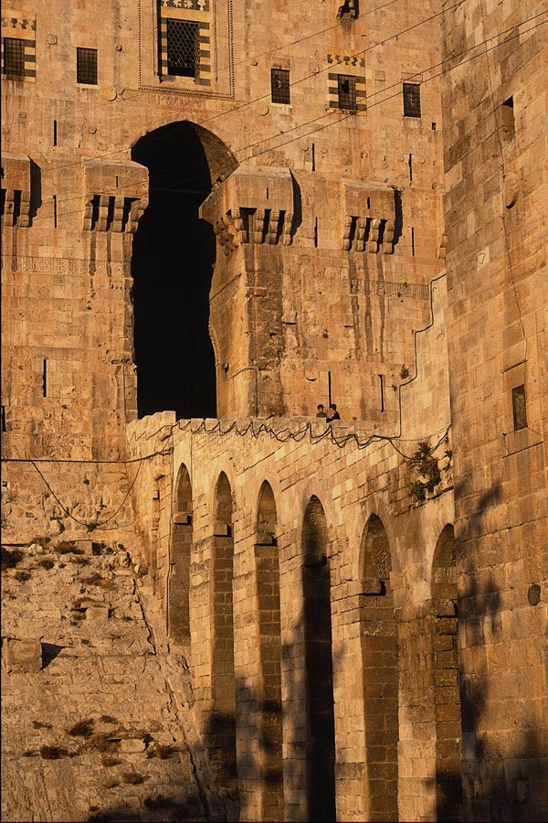 705012 Gateway Of The 12th Century Qala (fortress), Aleppo, Syria A4 Photo Print