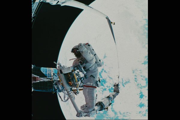 706089 The Canada Arm, Courtesy NASA A4 Photo Print