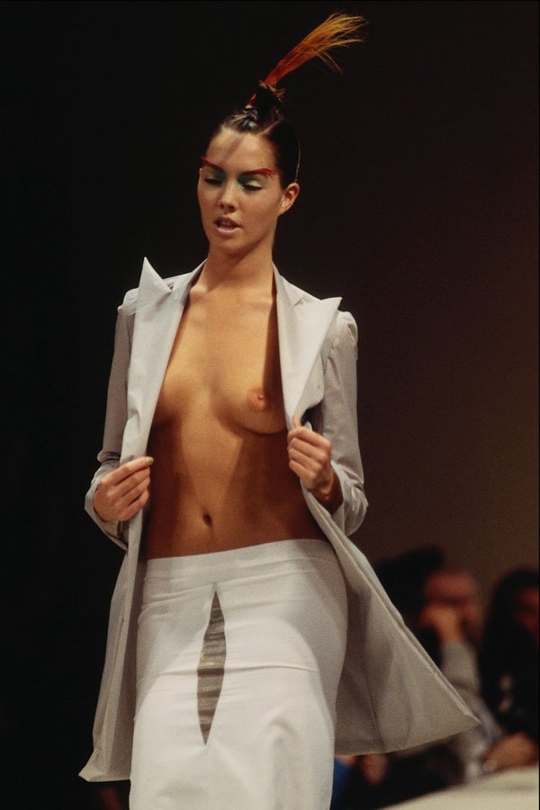 709005 Alexander McQueen, Light Gray Jacket And Skirt A4 Photo Print